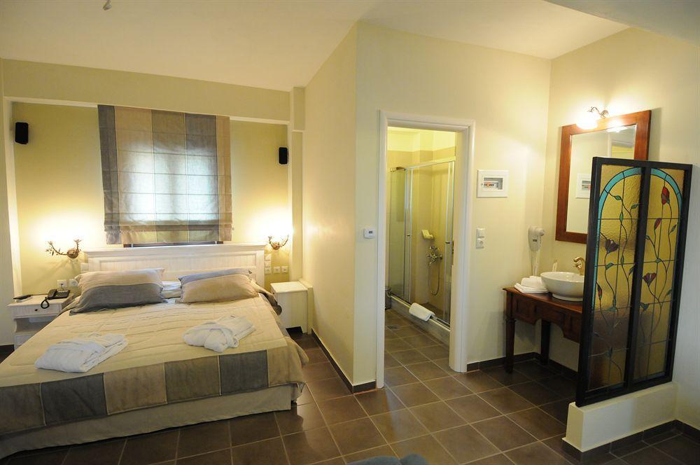Porto Mani Suites Kyparissos  Esterno foto
