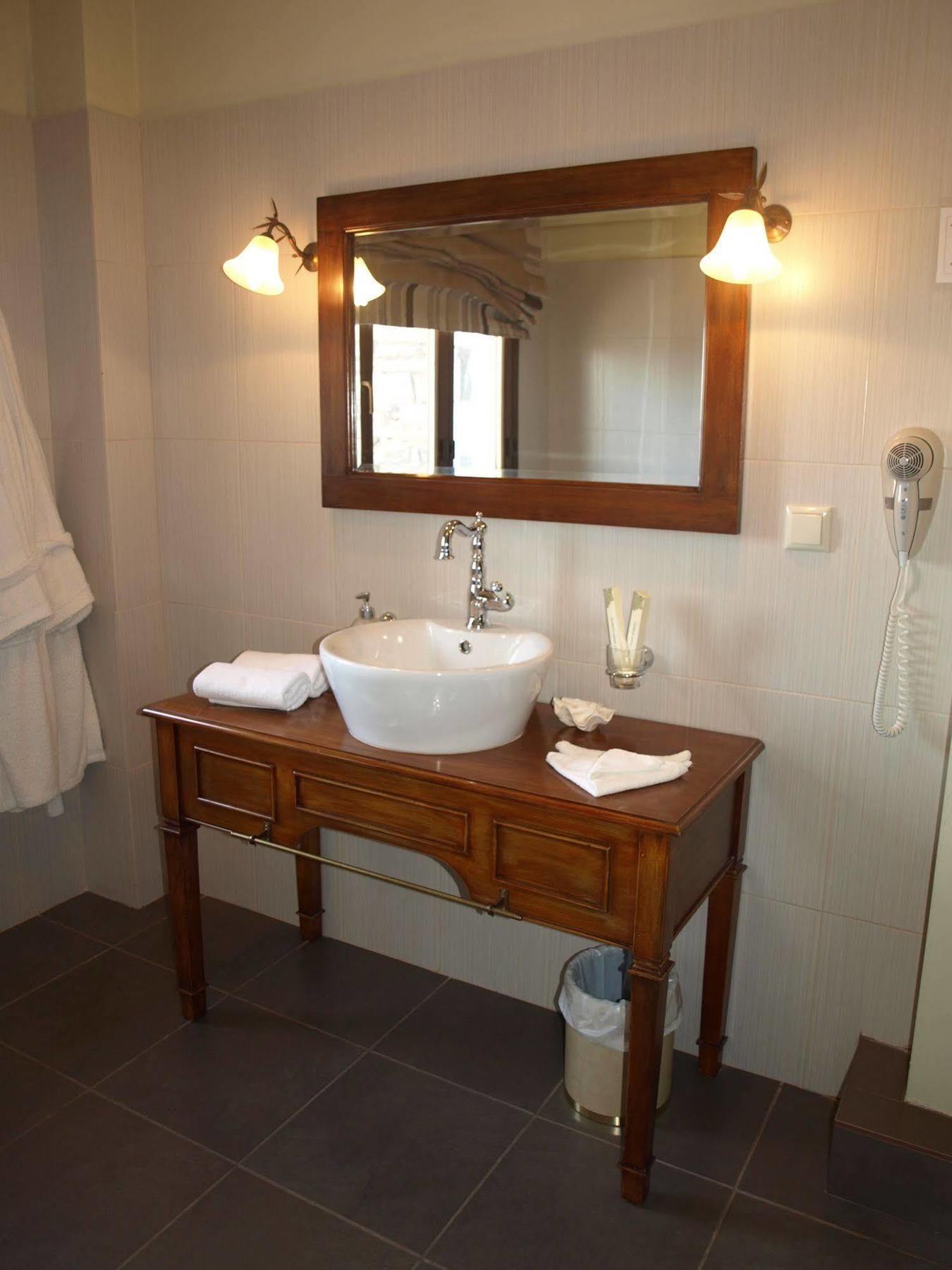 Porto Mani Suites Kyparissos  Esterno foto