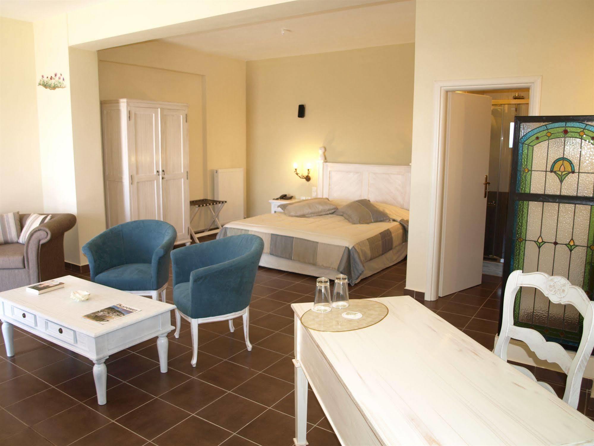 Porto Mani Suites Kyparissos  Esterno foto