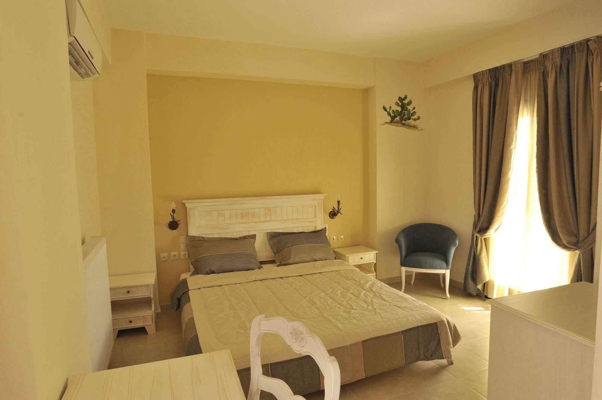 Porto Mani Suites Kyparissos  Esterno foto