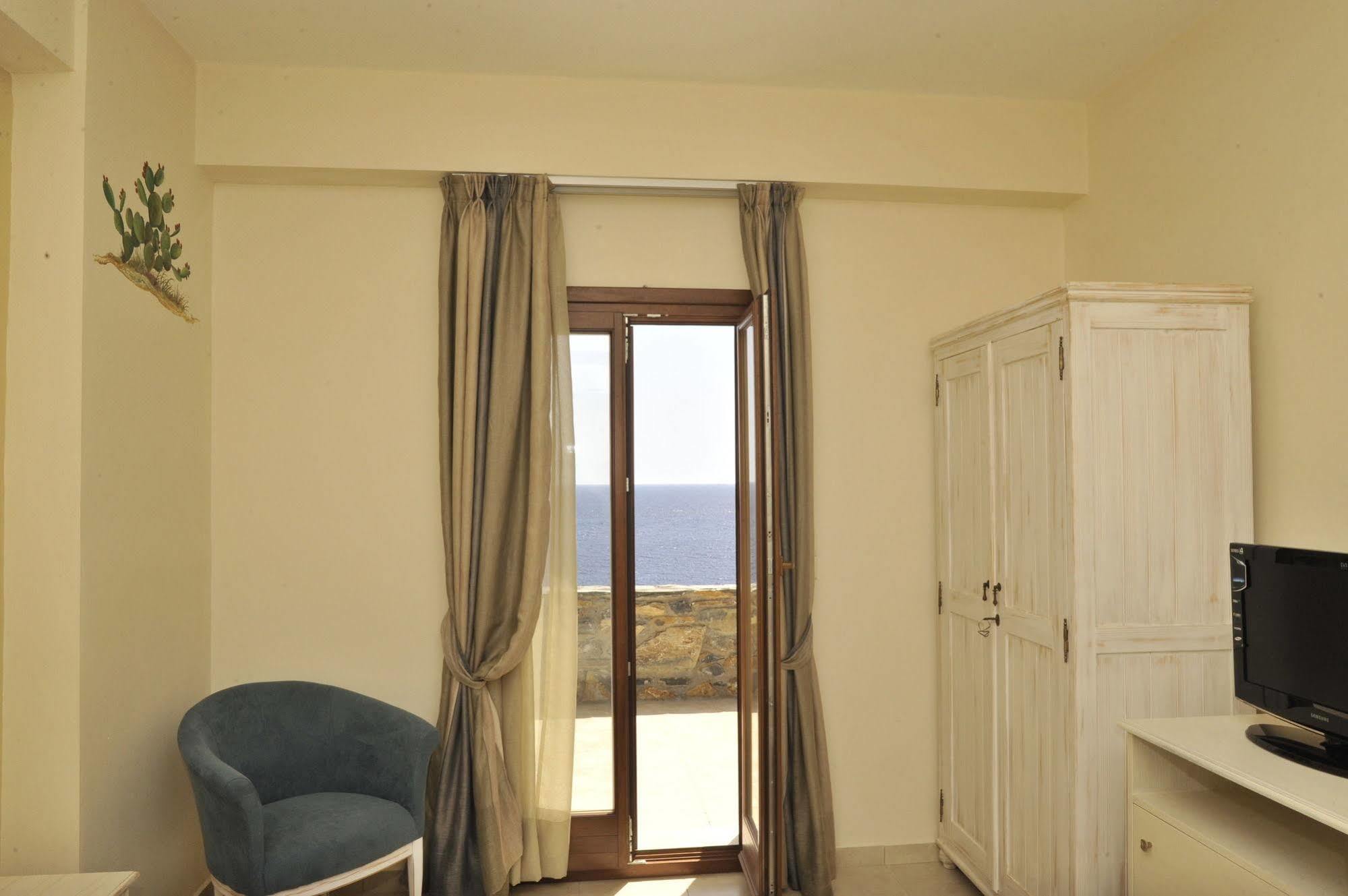 Porto Mani Suites Kyparissos  Esterno foto